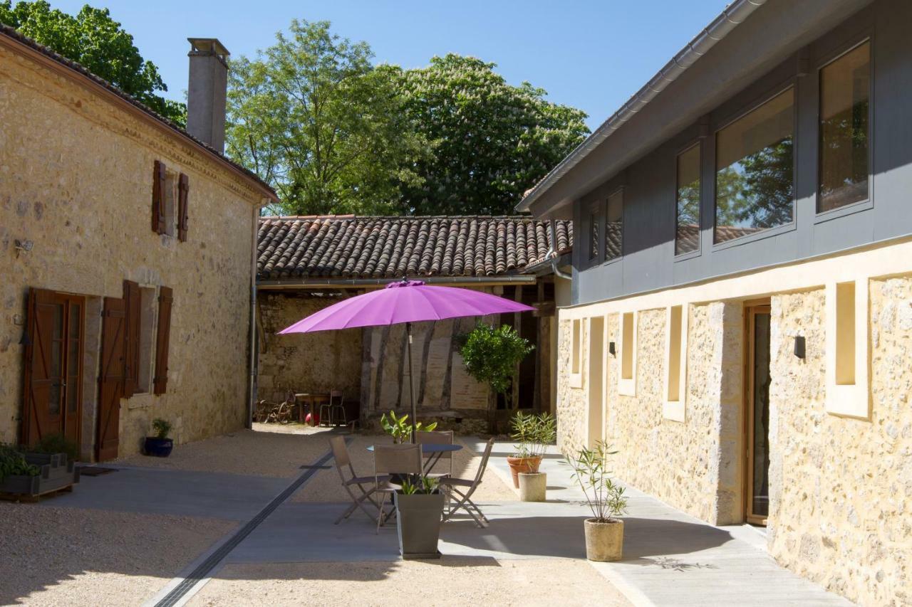 La Metairie Du Clos Saint Louis Montreal  Exterior photo